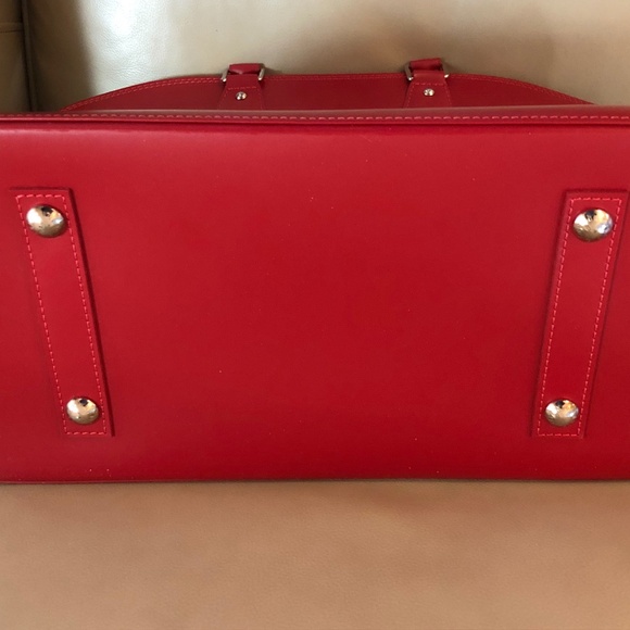 Louis Vuitton EPI Alma GM Carmine - EXCELLENT BARELY USED CONDITION Red Satchel - Picture 11 of 16